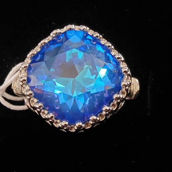 Sterling Silver Ring Sz 8 - Picture 9 of 9